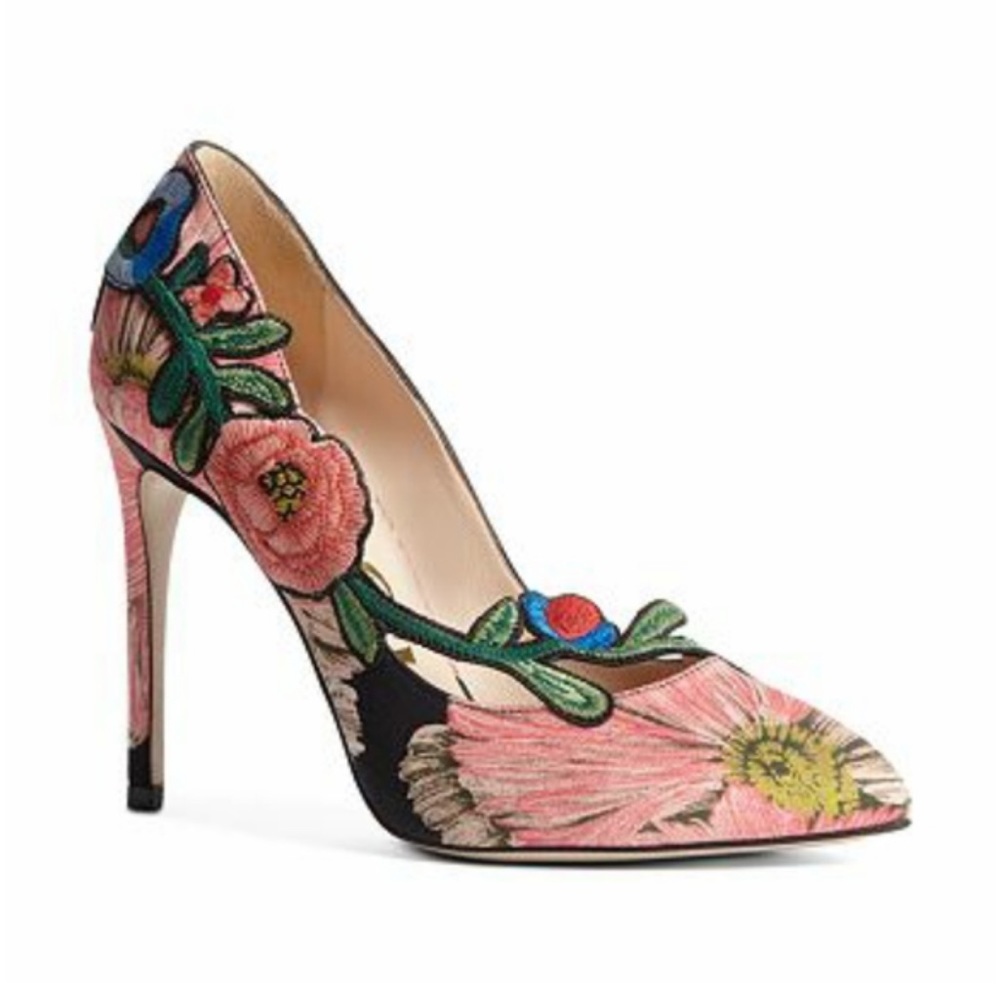 GUCCI
Canvas Flora Print Ophelia High Heel Pumps 37 Black Pink